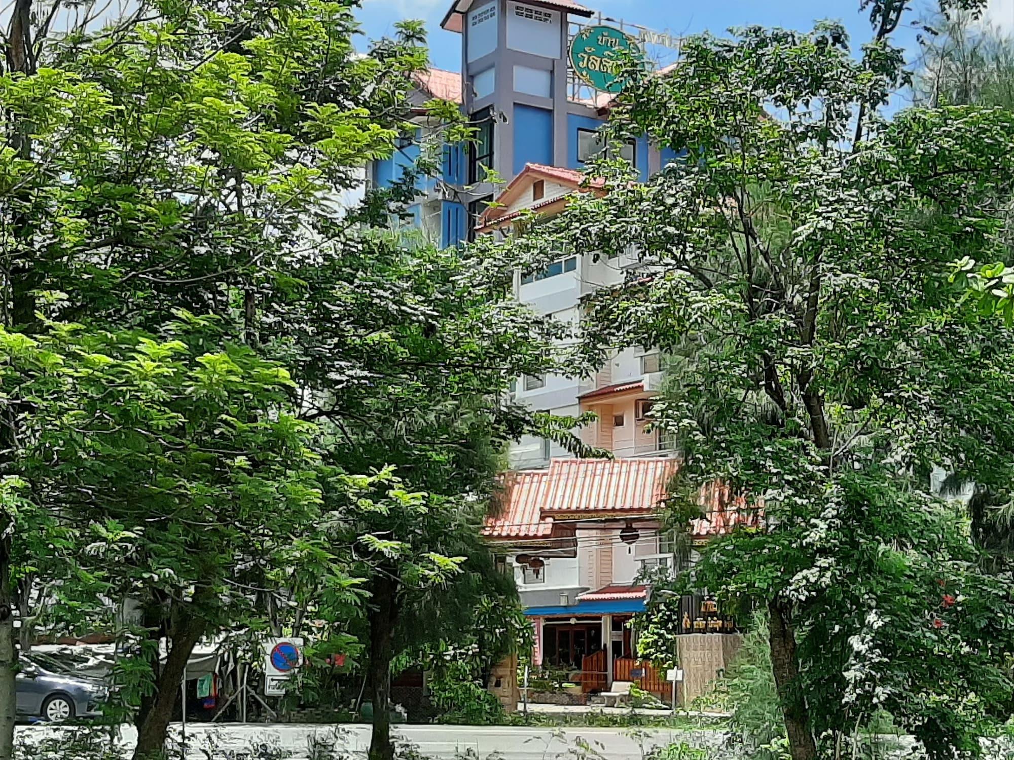Vanlisut Hotel Ngamwongwan Нонтхабурі Екстер'єр фото